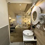 Namuri Oda ve Kahvaltı 4*